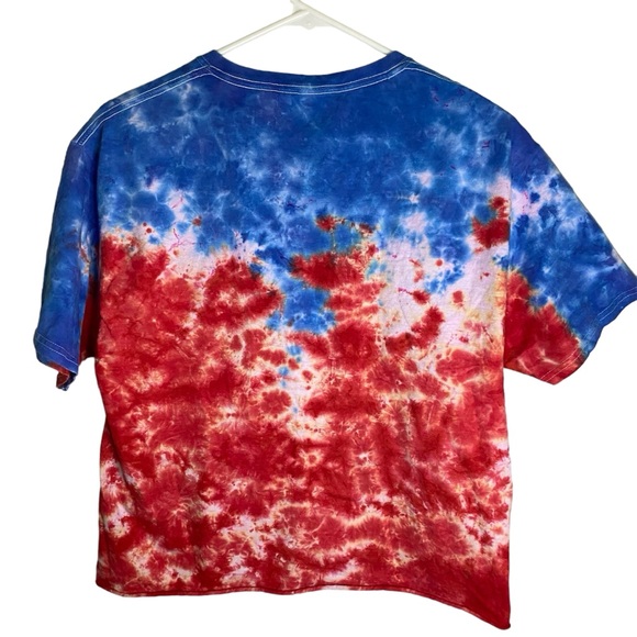 Women’s ACDC Retro Blue and Red Tie Dye Cropped Short Sleeve Tee Size Me… - Picture 2 of 8